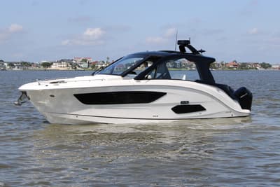 BOATZON | Sea Ray Sundancer 370 Outboard 2026