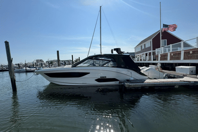 BOATZON | Sea Ray Sundancer 370 Outboard 2026