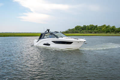 BOATZON | Sea Ray Sundancer 370 Outboard 2026
