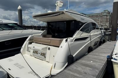 BOATZON | Sea Ray Sundancer 400 2017