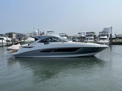 BOATZON | Sea Ray Sundancer 510 2018