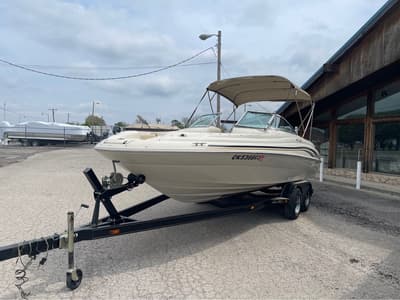 BOATZON | Sea Ray Sundeck 210 2000
