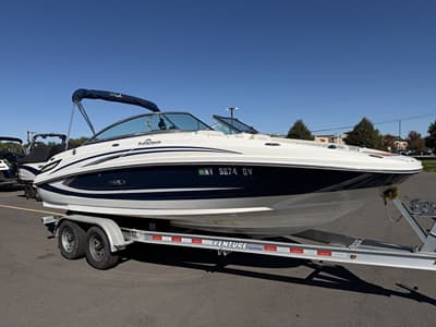 BOATZON | Sea Ray Sundeck 220 2012