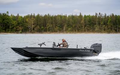 BOATZON | SeaArk 18 Shadow Side Console 2026