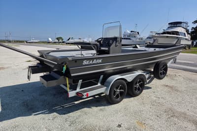 BOATZON | SeaArk 2072 Workhorse 2026