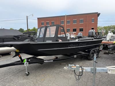 BOATZON | SeaArk 2272 MVT Flatcat  200 Suzuki 2027