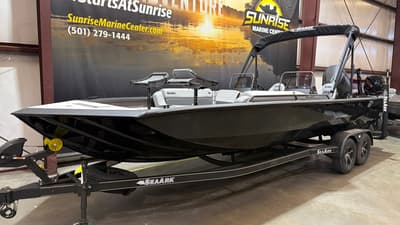 BOATZON | SeaArk 2472 Big Easy W Suzuki 250 SS 2026