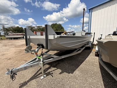 BOATZON | SeaArk 2472 Workhorse 2027