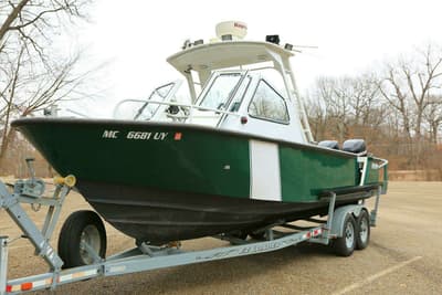 BOATZON | SeaArk 25 V Commander SAMA 365 2002