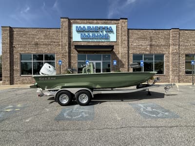 BOATZON | SeaArk Bay Runner 210 wSuzuki 140HP Engine and MMT Tandem Axle Trailer 2025