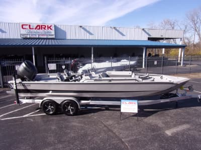 BOATZON | SeaArk Big Easy with a Suzuki DF 250 SS 2026