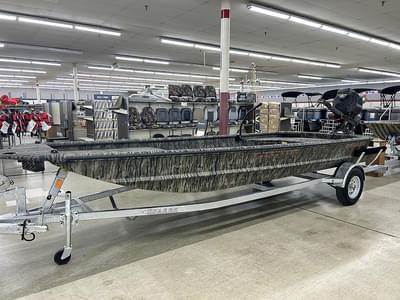 BOATZON | SeaArk Mud Runner 180 2026