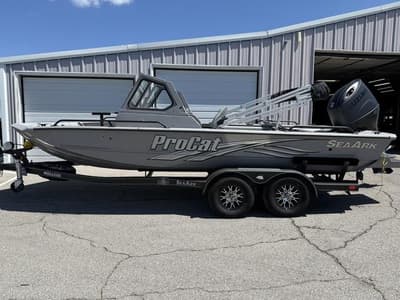 BOATZON | SeaArk Pro Cat 200 2025