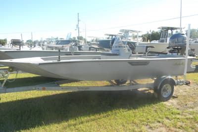 BOATZON | SeaArk Shadow 18T 2025 BOATZON | SeaArk Shadow 18T 2025