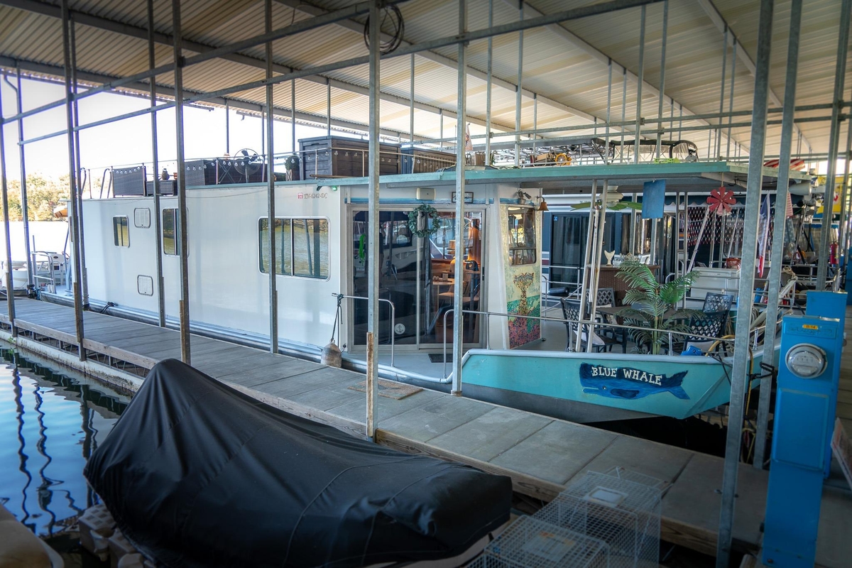 1989 Seabreeze 53 x 14 Houseboat - Sold Boat