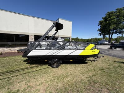 BOATZON | SeaDoo Sport Boats Switch Sport 21 2024