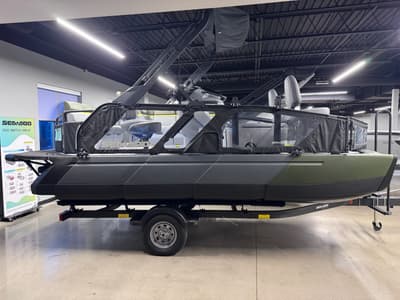 BOATZON | SeaDoo Switch Fish 18 230  Painted 2026