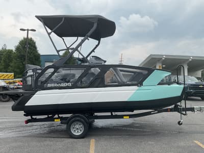 BOATZON | SeaDoo SWITCH SPORT 18 FT 300 HP TECH PKG 2026