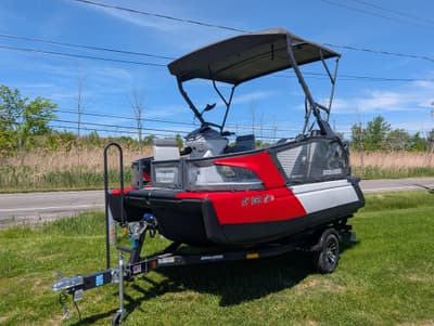 BOATZON | SeaDoo Switch Sport Compact  170 HP 2024