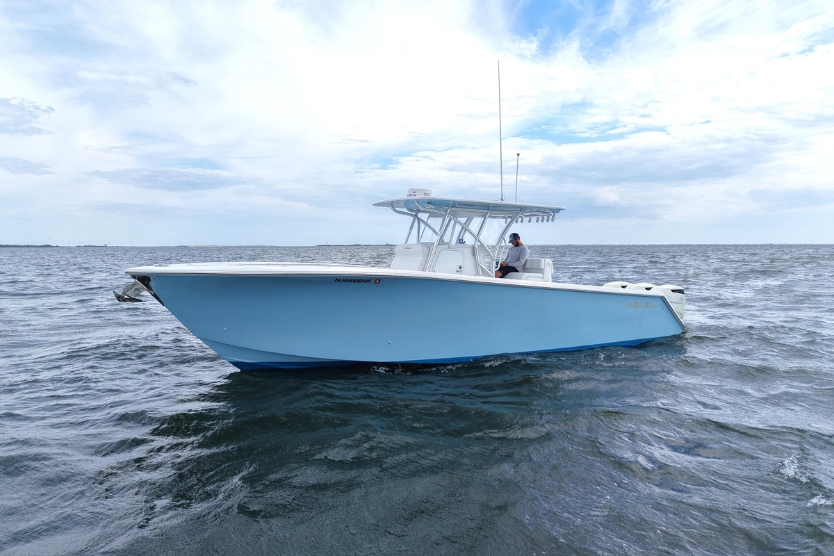 2019 SeaHunter 33 Tournament - Sold Boat