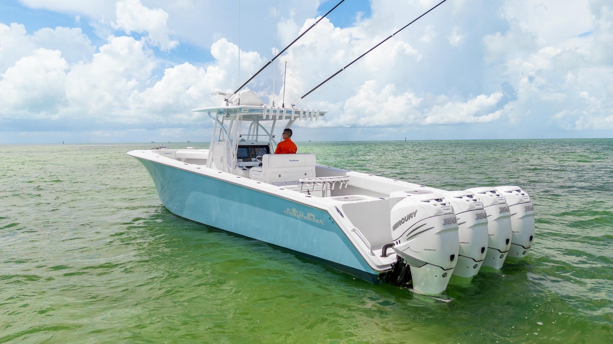 2017 SeaHunter 39 Tournament - Sold Boat