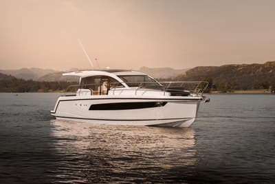 BOATZON | Sealine C335 2026 BOATZON | Sealine C335 2026