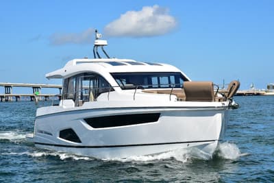 BOATZON | Sealine C430 2022