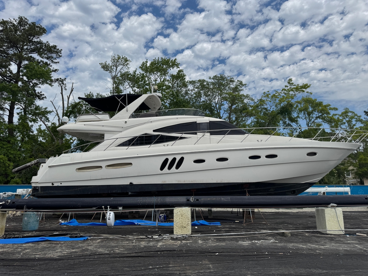 2005 Sealine T60 - Sold Boat