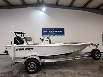 BOATZON | SeaPro 172 Bay 2027