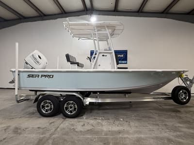 BOATZON | SeaPro 210 2027 BOATZON | SeaPro 210 2027