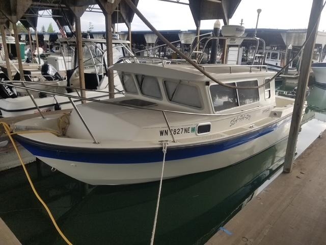 1995 SeaSport 2400 Explorer - Sold Boat