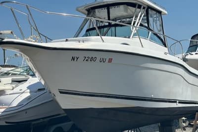 BOATZON | Seaswirl Striper 2601 Walkaround OB 2001