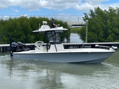 BOATZON | SeaVee 270Z 2023
