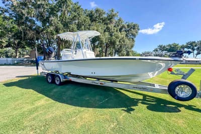 BOATZON | SeaVee 270Z 2026 BOATZON | SeaVee 270Z 2026