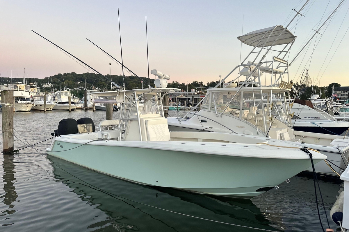 2014 SeaVee 290B - Sold Boat