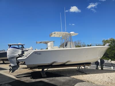 BOATZON | SeaVee 320Z 2015