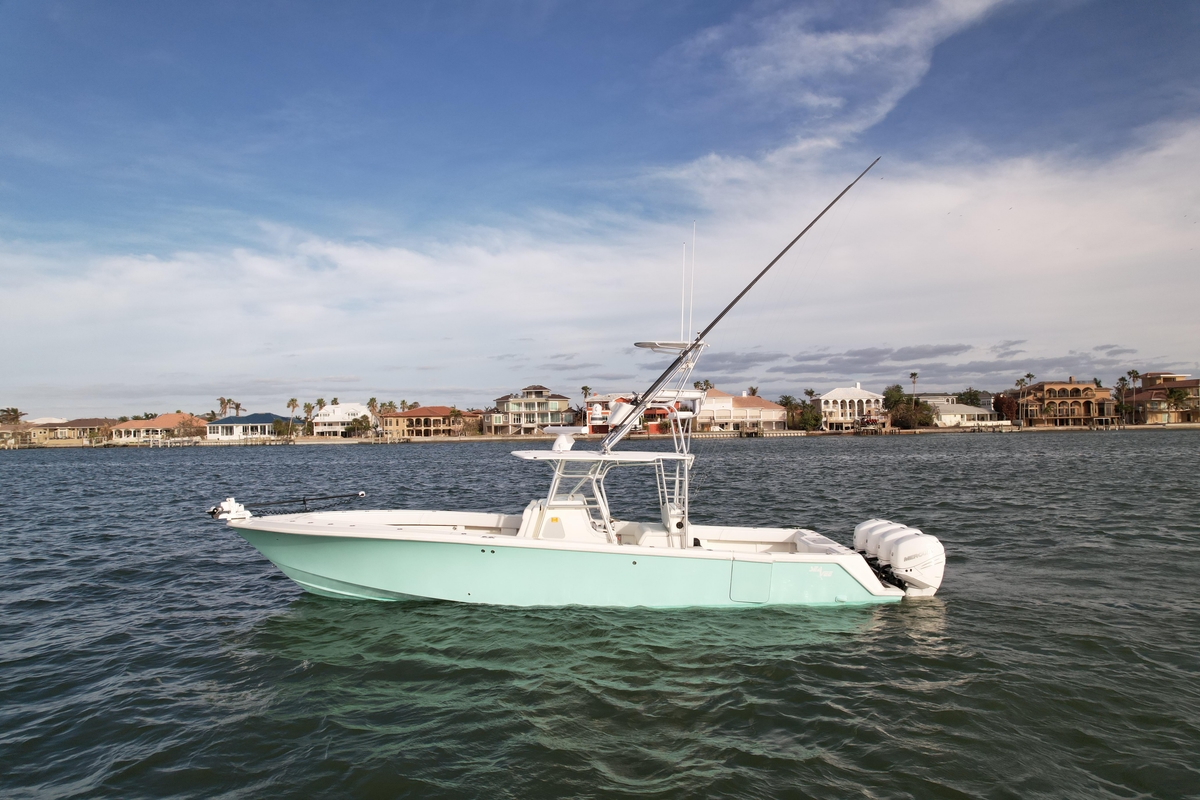 2013 SeaVee 390B - Sold Boat