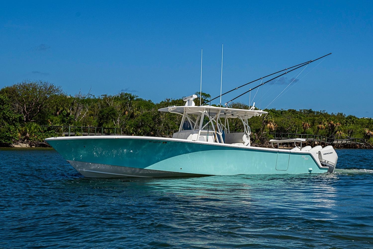 2023 SeaVee 390B - Sold Boat