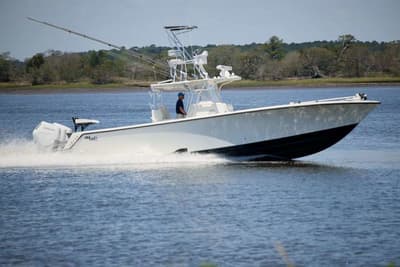 BOATZON | SeaVee 390Z 2015