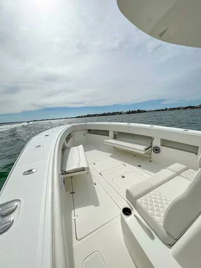 BOATZON | SeaVee 390Z Center Console 2017