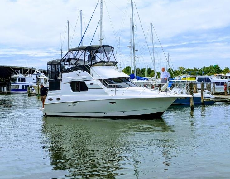 1998 Silverton 322 Motor Yacht - Sold Boat