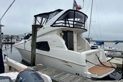 BOATZON | Silverton 330 Sport Bridge 2001