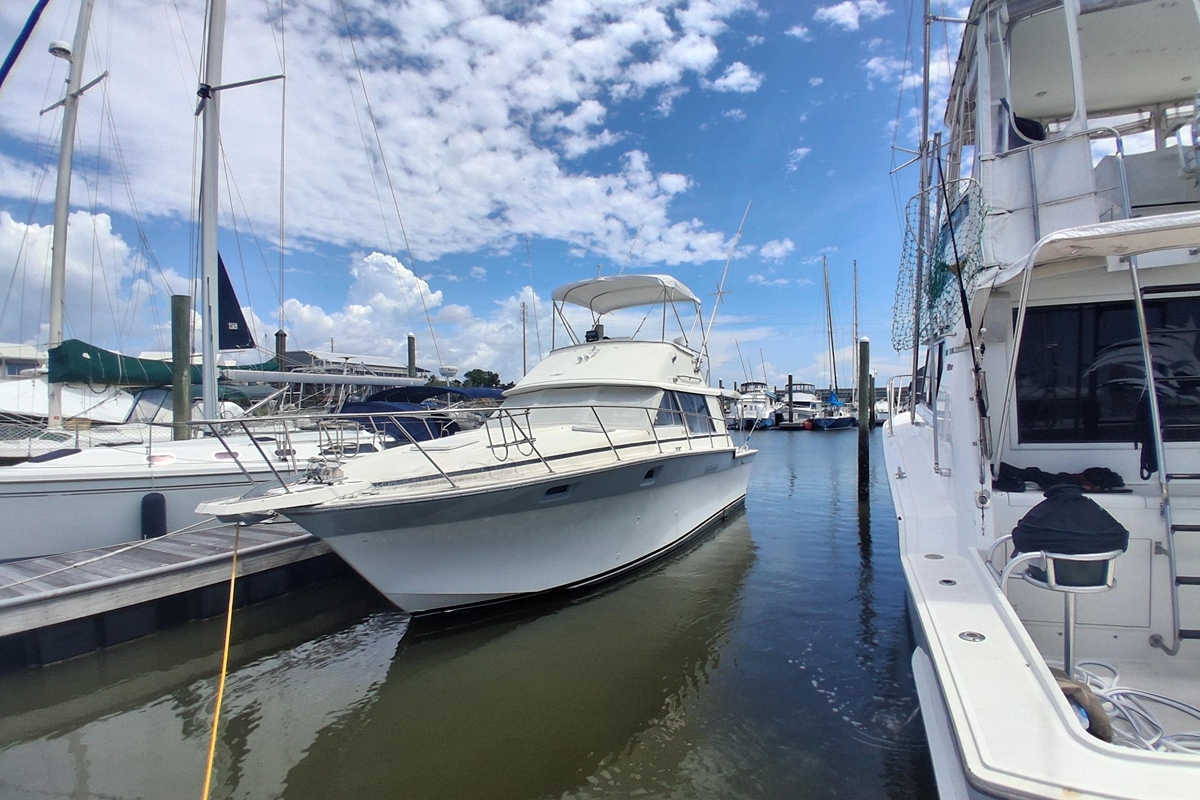 1986 Silverton 34 Convertible - Sold Boat