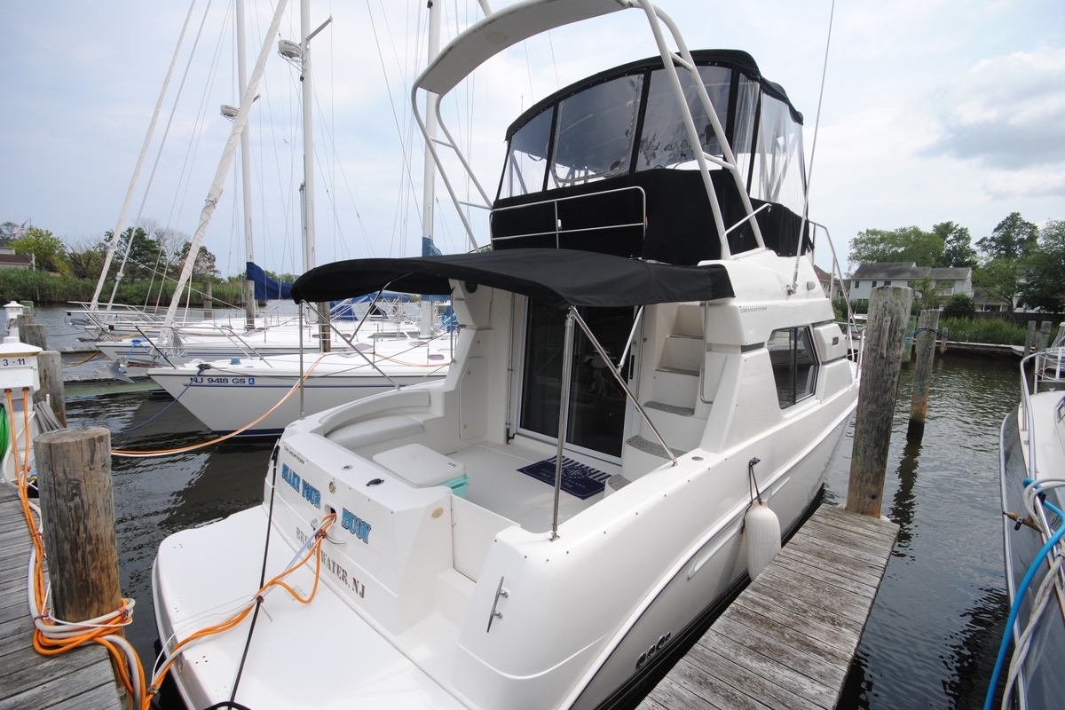 2000 Silverton 351 Sedan - Sold Boat