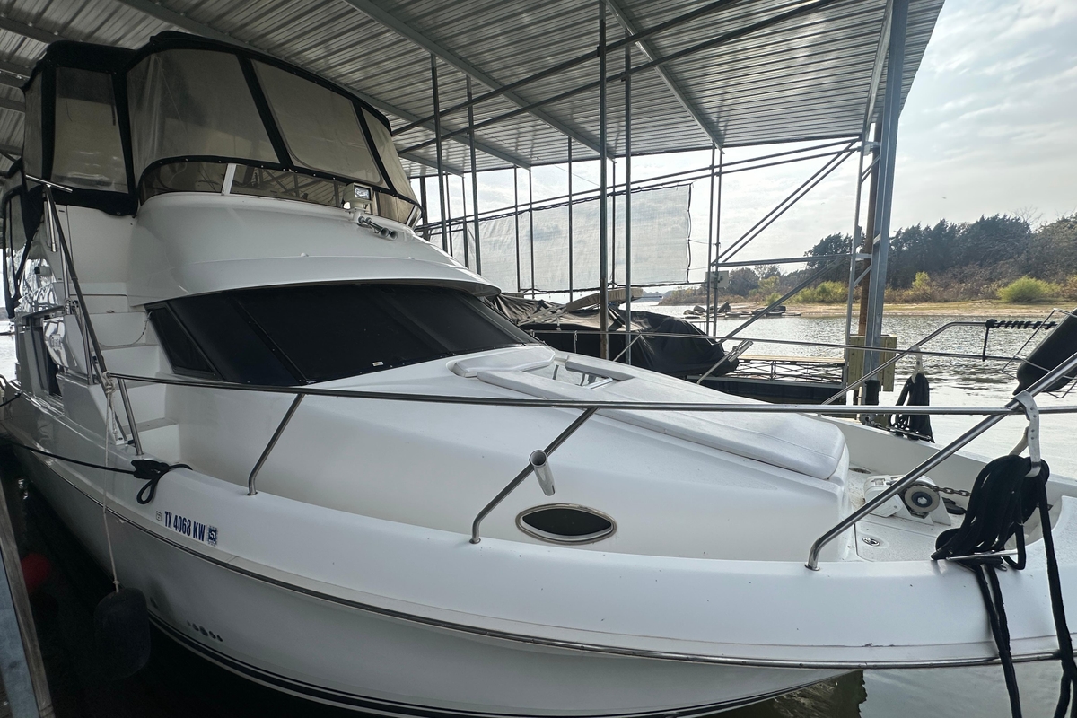1998 Silverton 372 Motor Yacht - Sold Boat