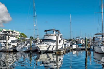 BOATZON | Silverton 372 Motor Yacht 1998