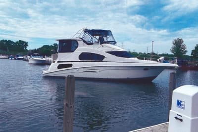 BOATZON | Silverton 39 Motor Yacht 2002