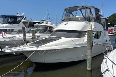BOATZON | Silverton 392 Motor Yacht 2000