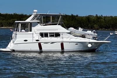 BOATZON | Silverton 402 Motor Yacht 1997