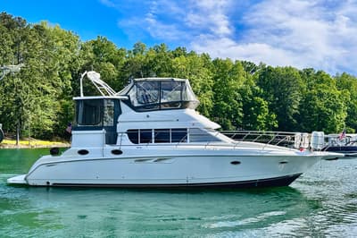 BOATZON | Silverton 442 Cockpit Motor Yacht 1996
